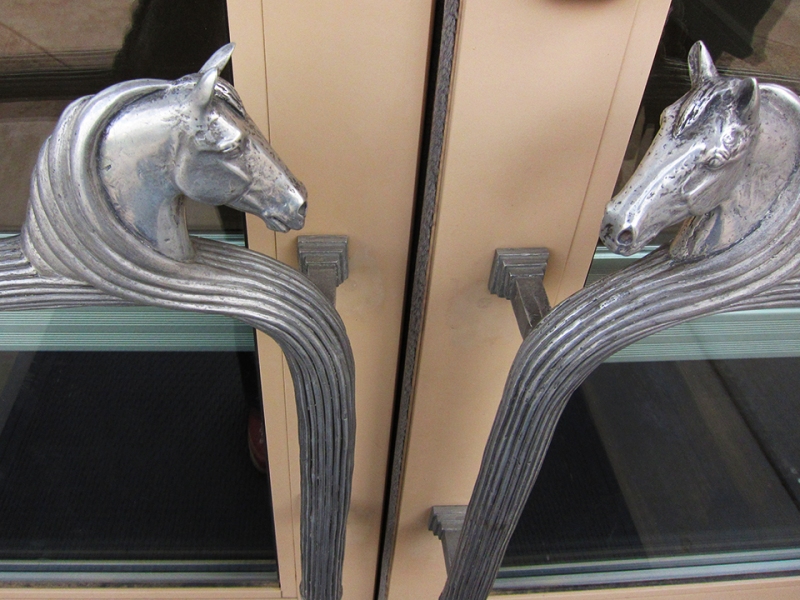 horse handles